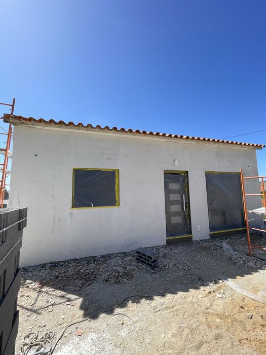Barramento  capoto  lavagem de telhado pintura , pladur etc, remodelacões em geral .