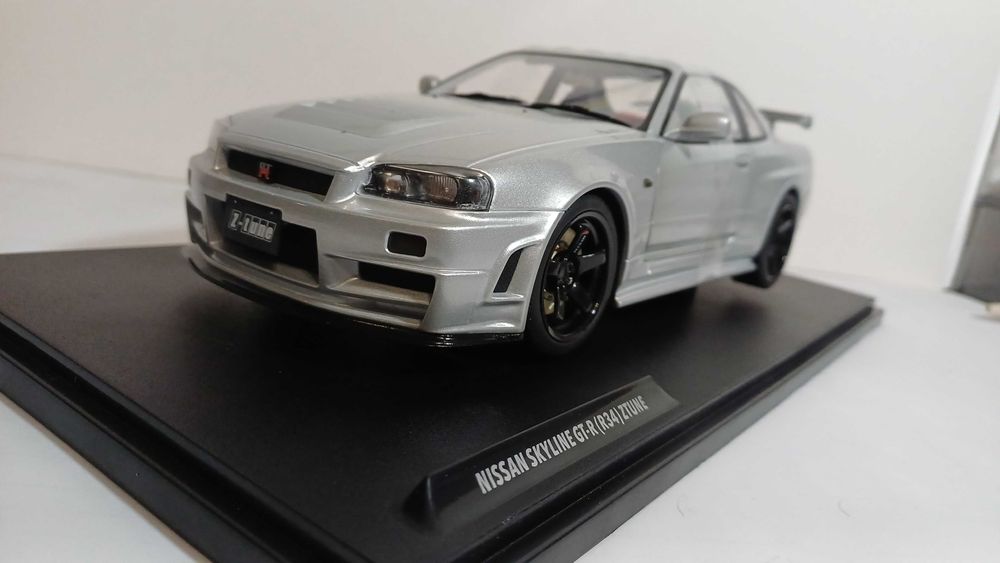 1/18 Nissan Skyline R34 cz - Solido