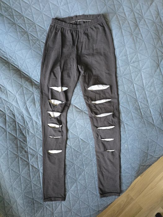 Getry, legginsy czarne z wycięciami rozm.152