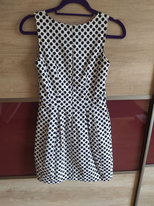 Elegancka sukienka w groszki, Mohito, rozmiar S