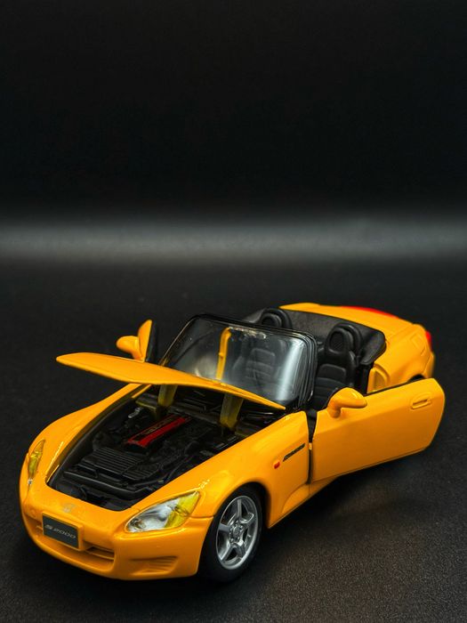 1:43 Mercedes 280SL, MGA, 1:30 Toyota Corolla GR, 1:24 Honda S2000. Maisto, New Ray