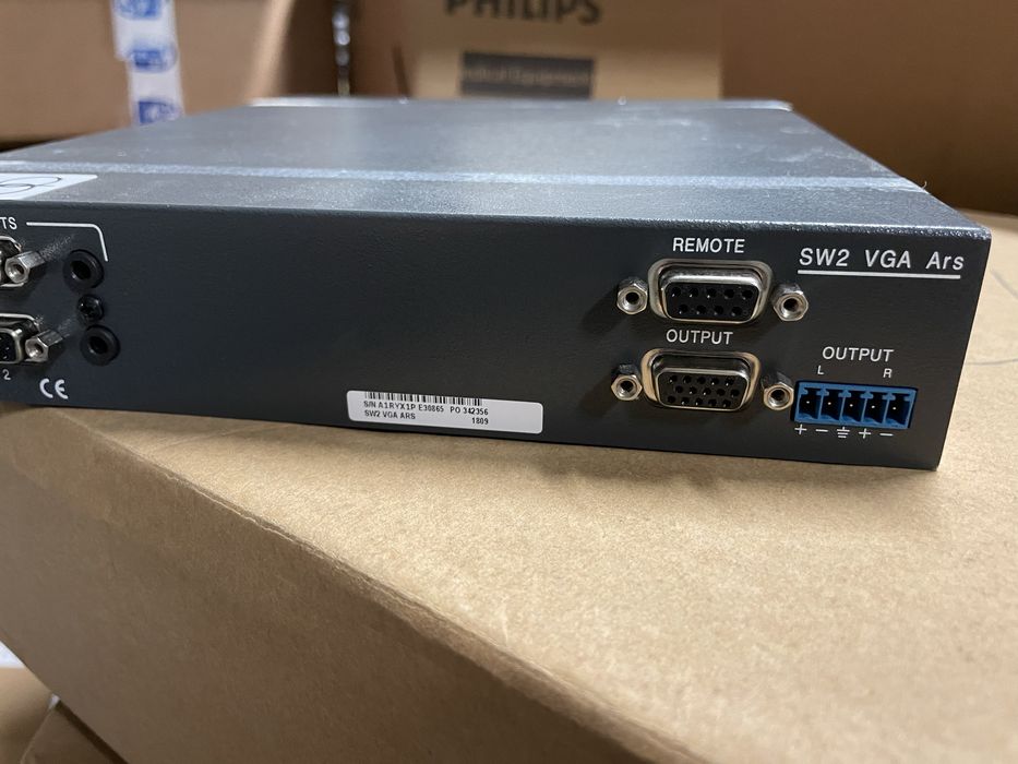 Video Switch VGA de 2 e 4 canais64550632265729124