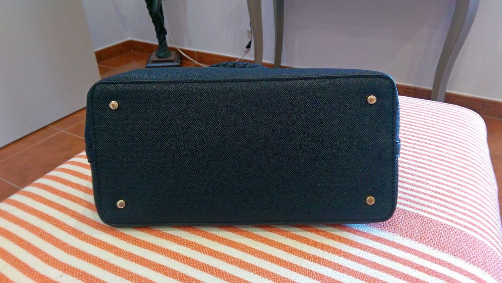 Mala senhora  Liu.Jo como nova