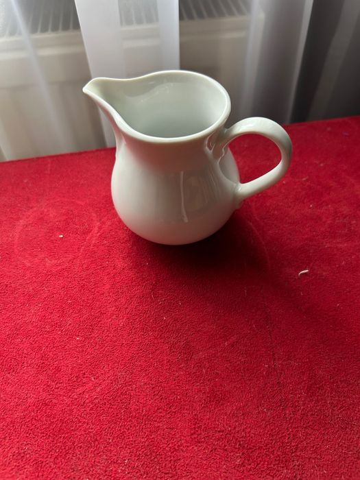 Mlecznik 8,5 cm biały