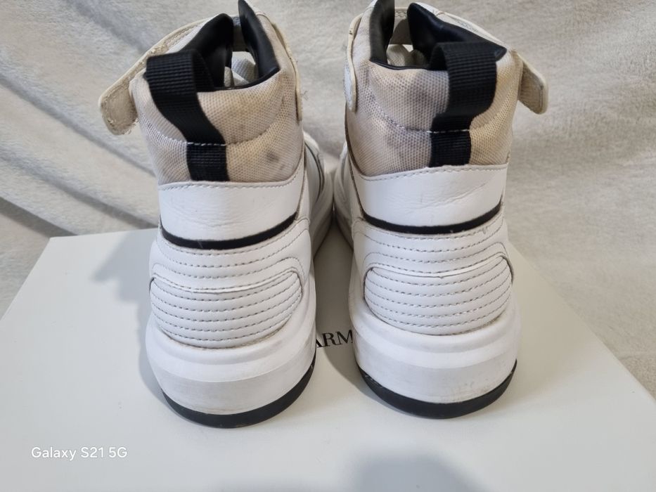 Emporio Armani - sneakersy skórzane. Rozmiar 41. Model unisex