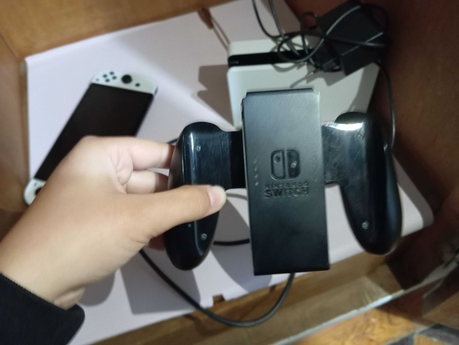Vendo Nintendo switch OLED!