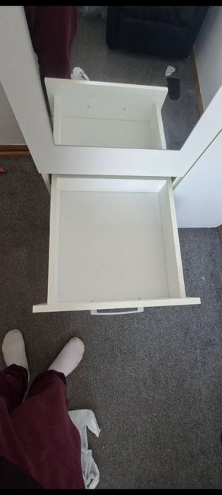 Szafa dwudrzwiowa biała Jysk