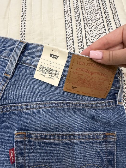 Шорти оригінальні від Levis