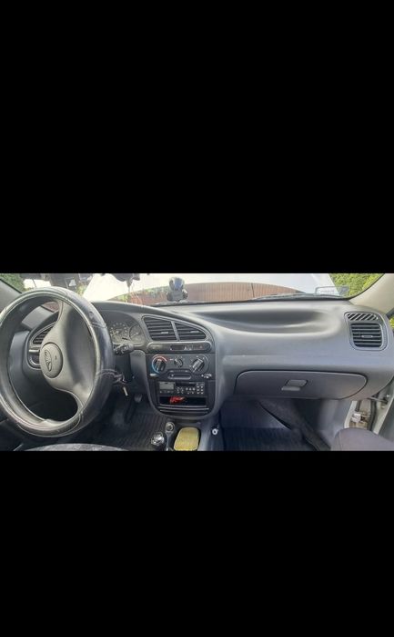 Srebrny Lanos Daewoo