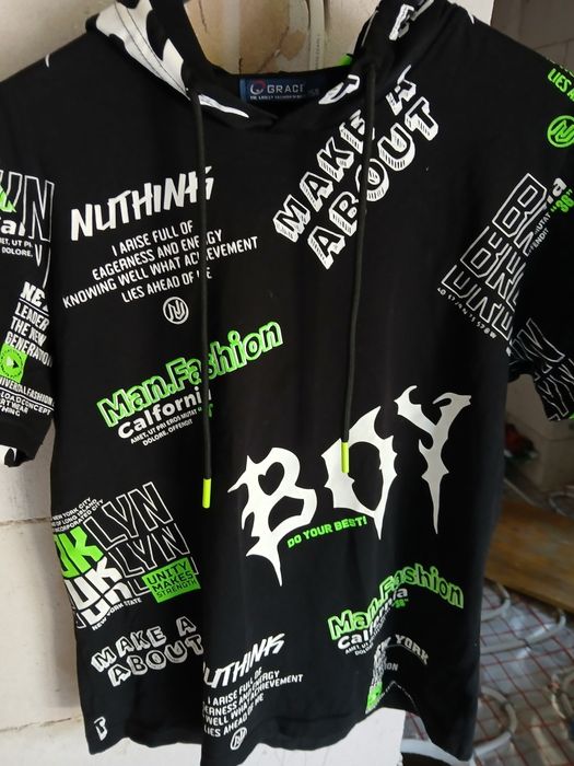 Sprzedam T-shirt chłopięcy