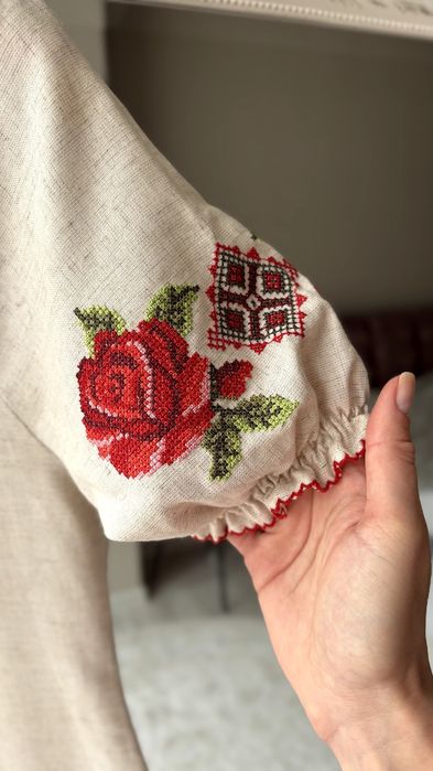 Вишиванка жіноча
