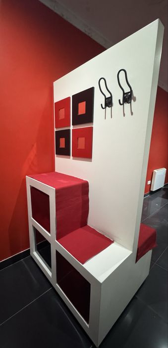 Movel entrada (cubos espelhos e cabides incluidos)