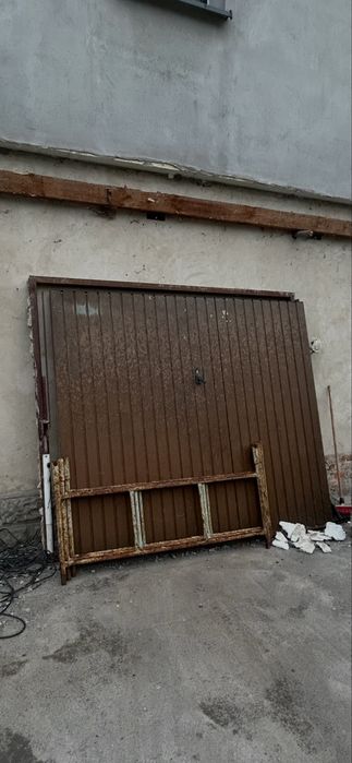 Brama garażowa 238x210
