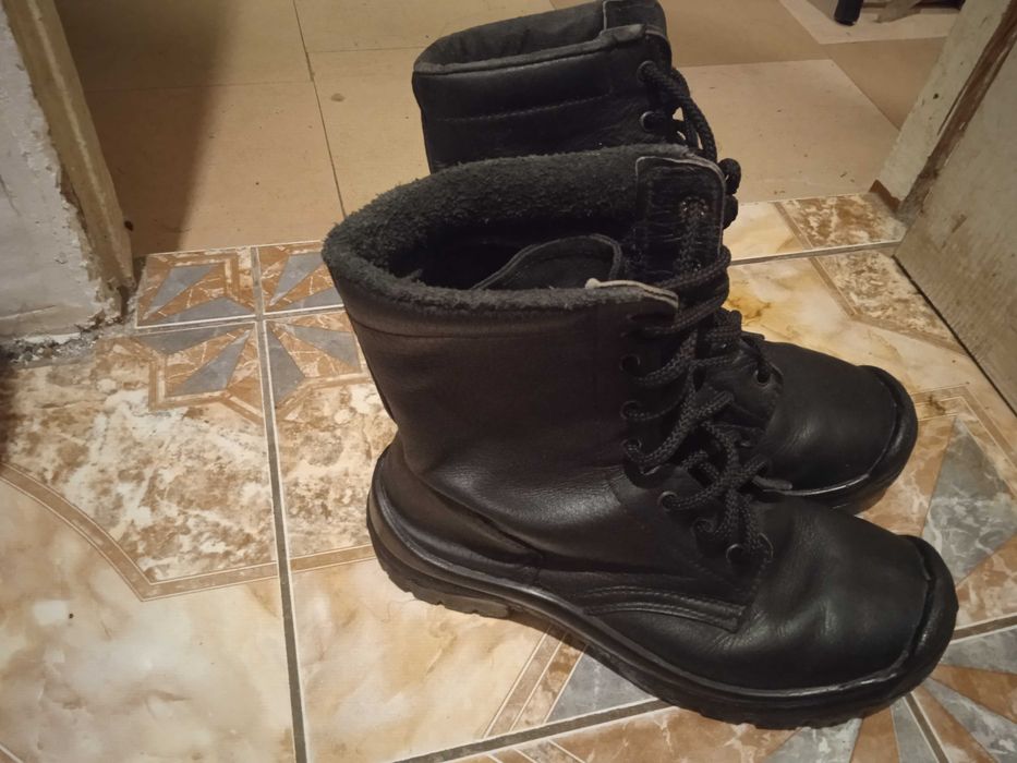 Берцы кожаные 43 р., натуральная кожа. +380979974035