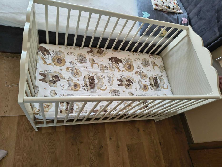 łóżeczko niemowlęce + laktator gratis