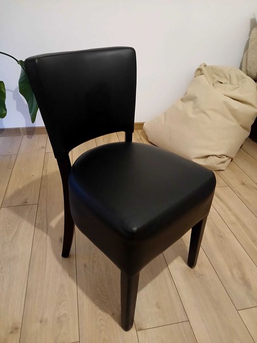 Krzesla do jadalni