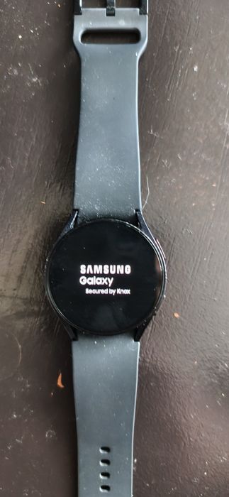 Продам смарт часы Самсунг galaxy watch 6