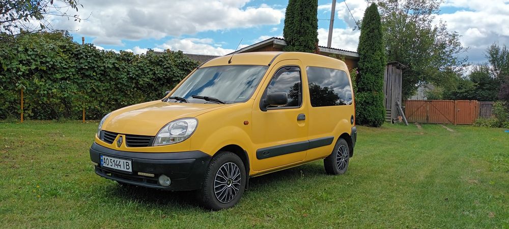 Продаю свій автомобіль