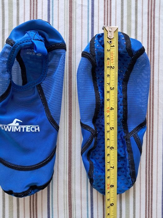 Skarpety basenowe SWIM TECH