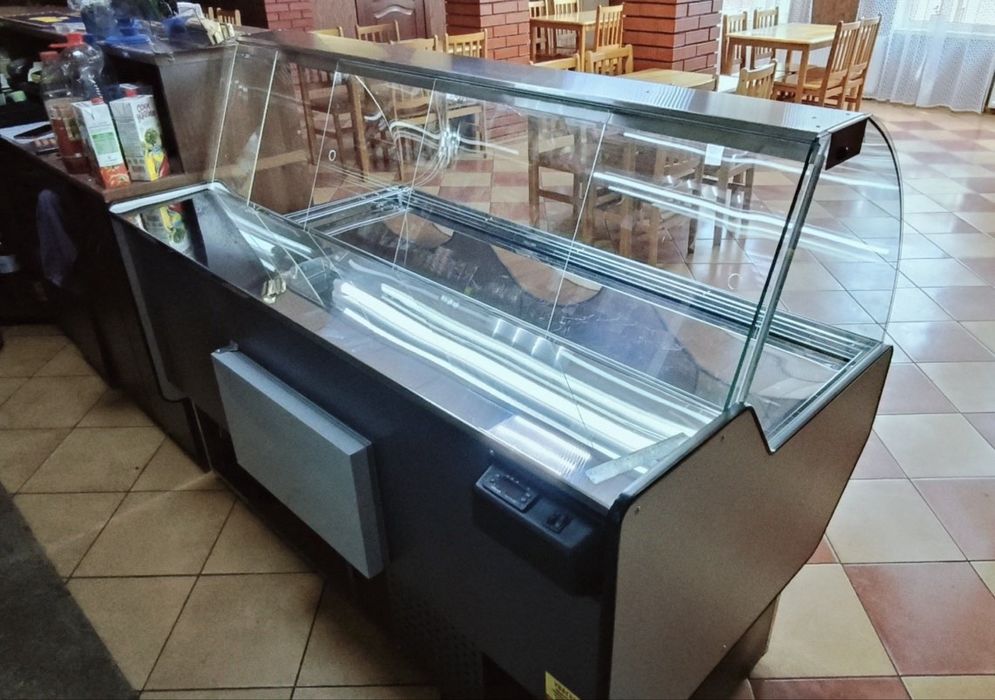 Вітрина холодильна