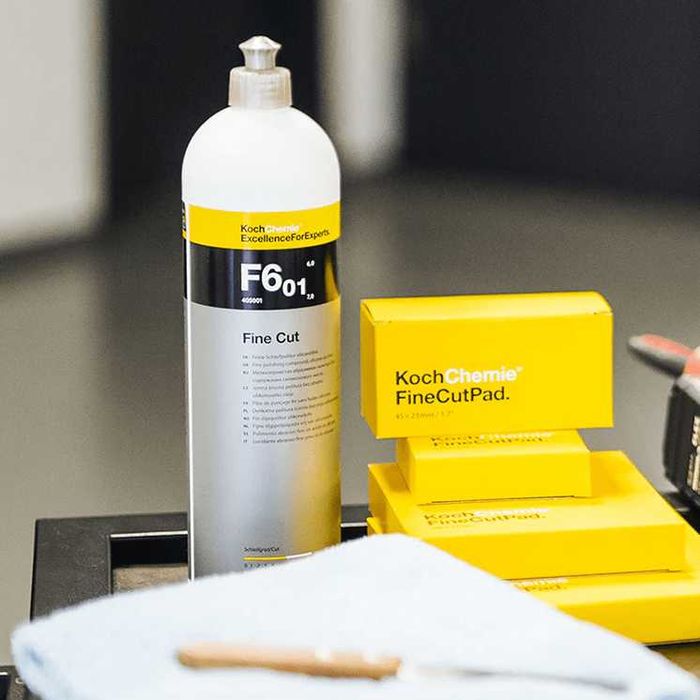 Набір Koch Chemie F6.01 паста + круг / середня / полировка ЛКП авто
