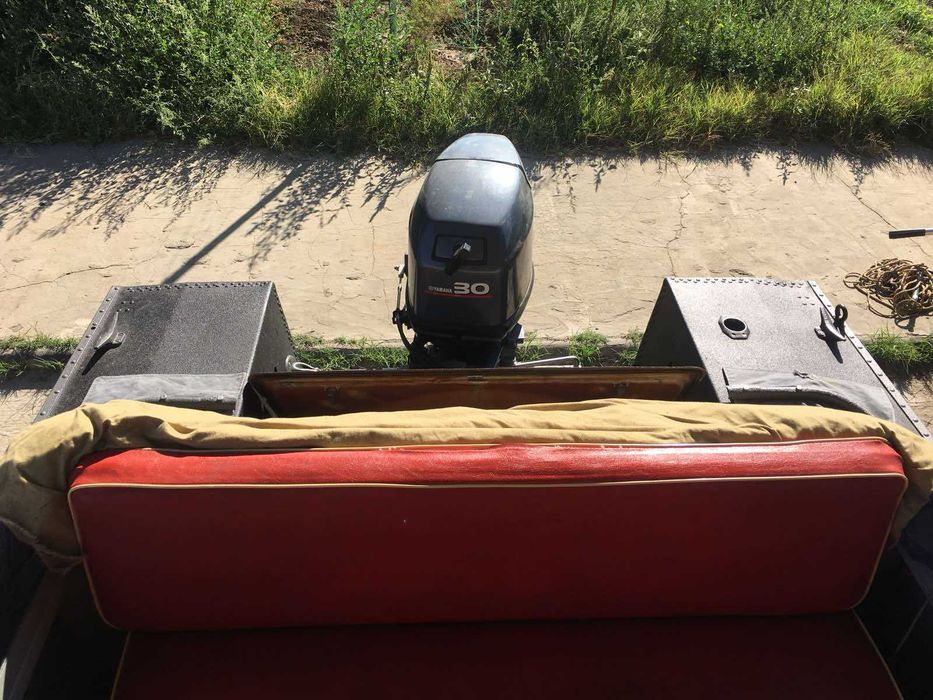 Лодка Днепр Yamaha 30 Лафет