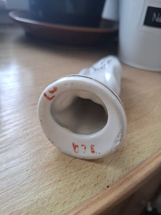 Porcelanowa Figurka.Panna,dama z Porcelany Połonne,lub RumuniaPRL,ZSRR