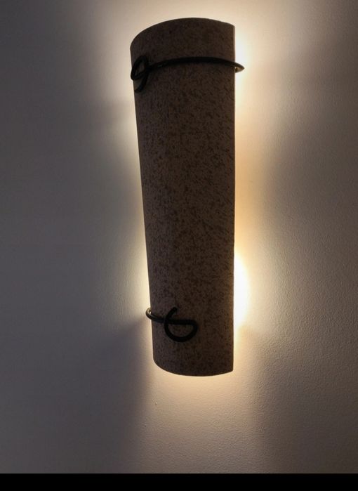 Aplicação de luz para parede em telha