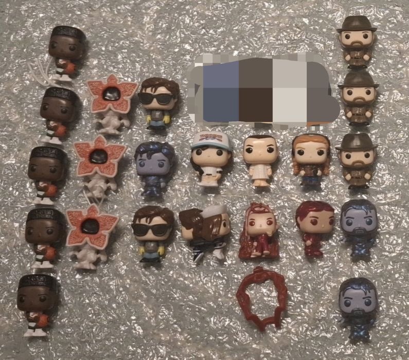 Stranger things kinder joy figurki