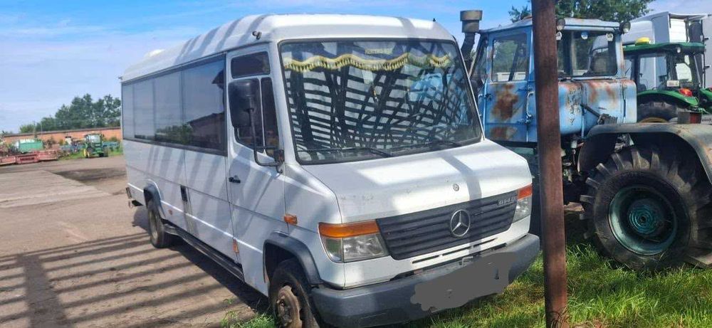 Автобус "Мерседес Бенц" Vario 614D