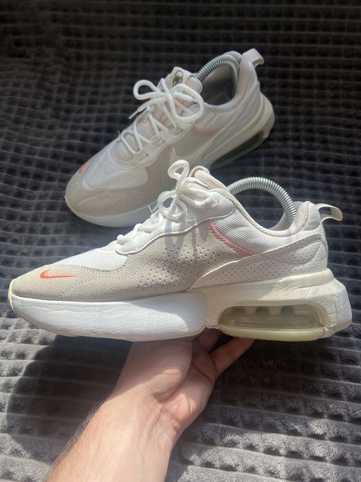 NIKE AIR MAX VERONA (39-40) 25-26см женские кроссовки оригинал бежевые