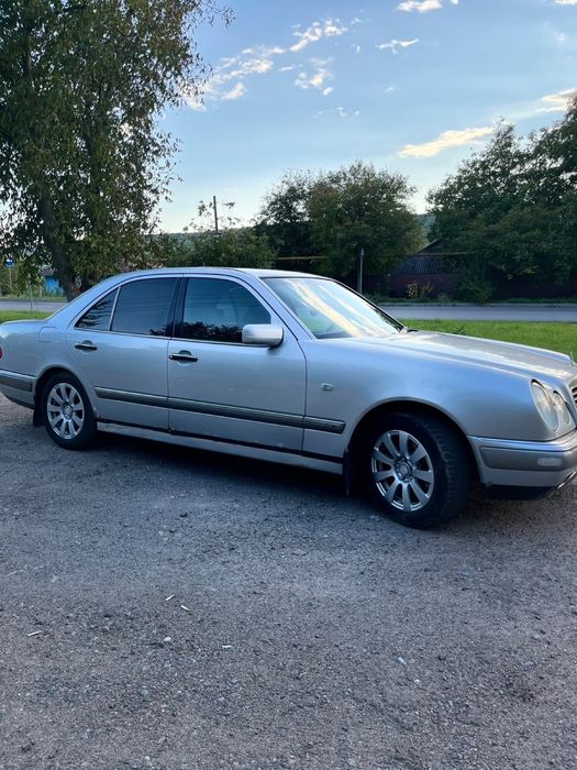 Продам Мерседес w210