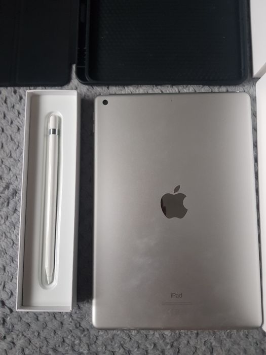 TabletApple Ipad8TH GEN 10,2"32GB Sr A2270+Etui+Pencil+Szkło+GWARANCJA
