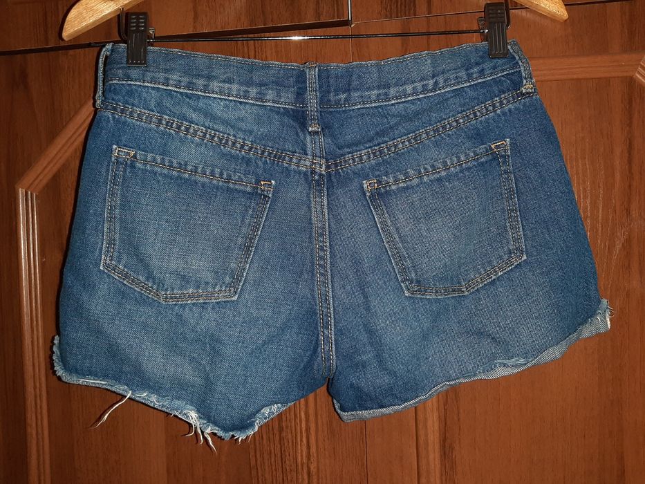 Продам новые шорты