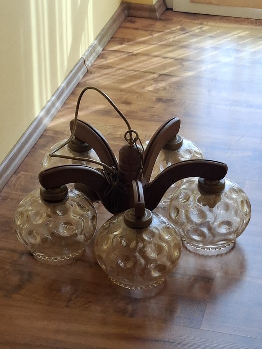 Żyrandol bardzo stary meble