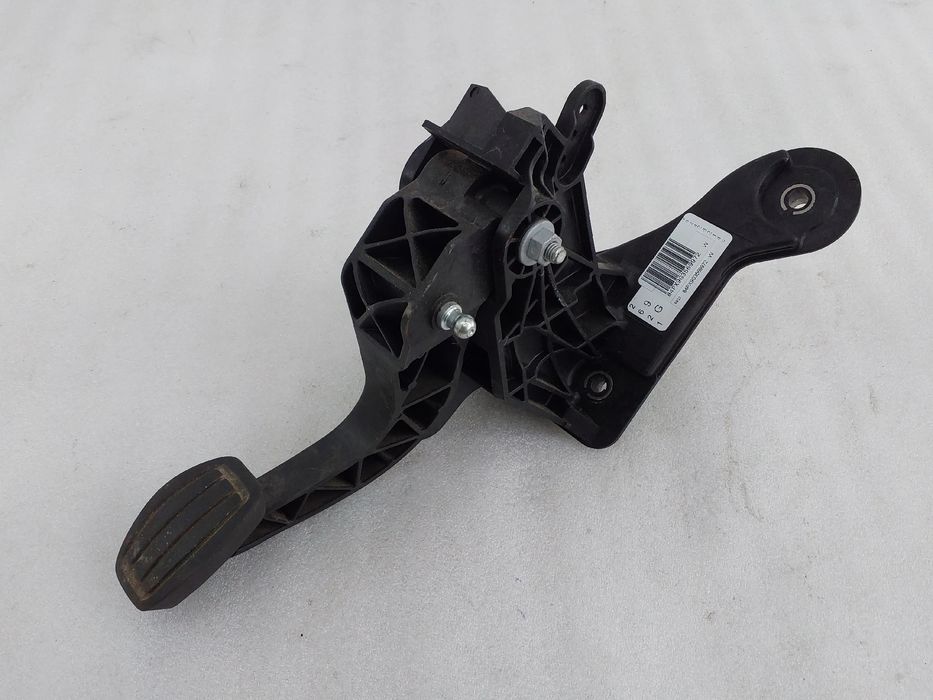 Pedal da embraiagem PEUGEOT 208 II
