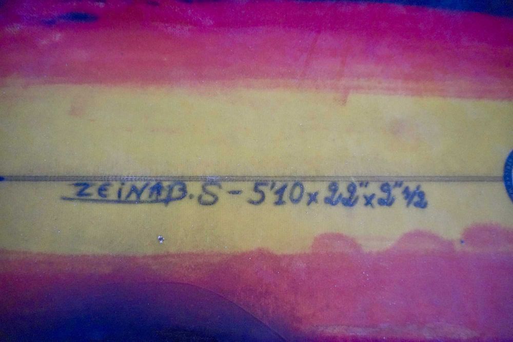 prancha fish 5’10 – Artesanal Africana (Twin Fin, Estilo Rasta)