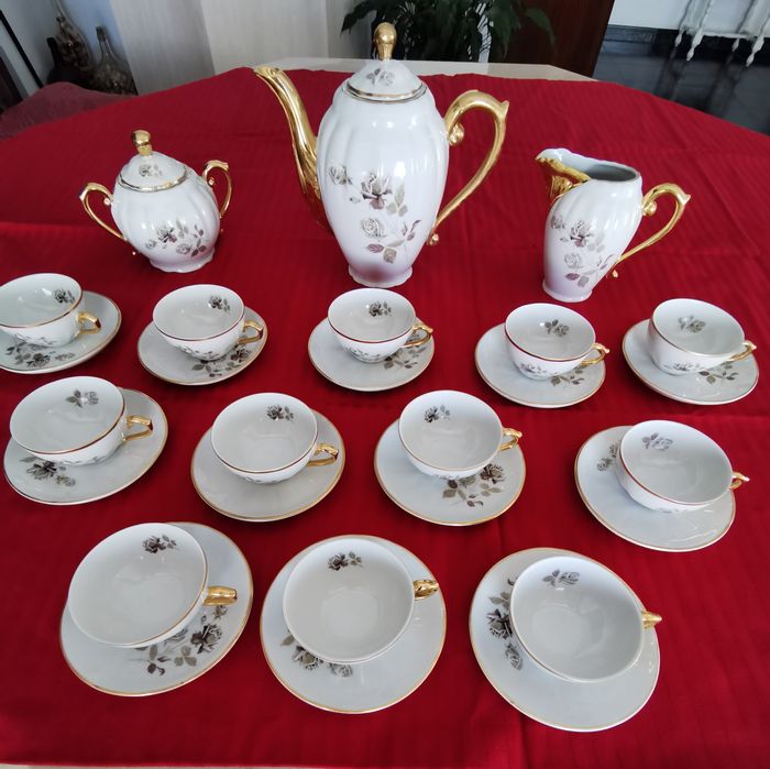 Serviço de café Viana antigo