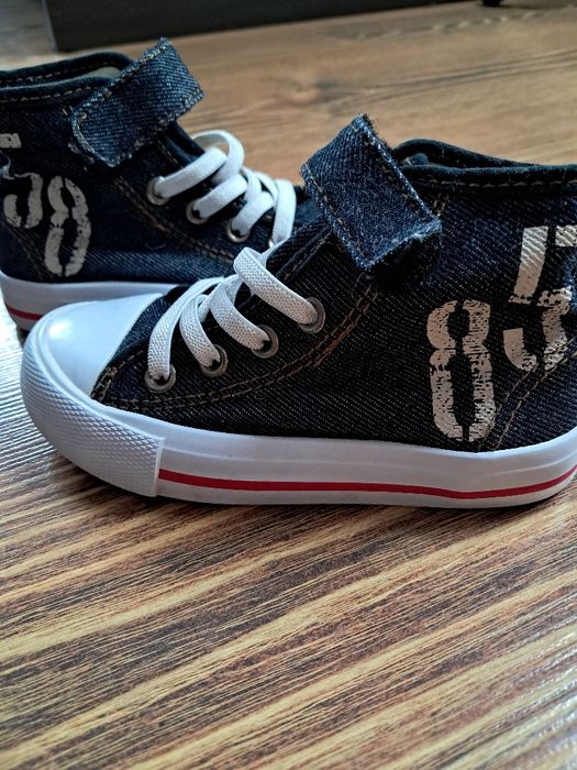 Wysokie trampki HM rozm. 25