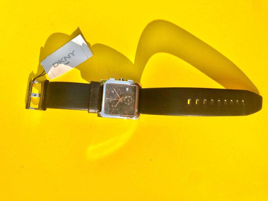 Relógio de pulso cronógrafo DKNY (novo!)