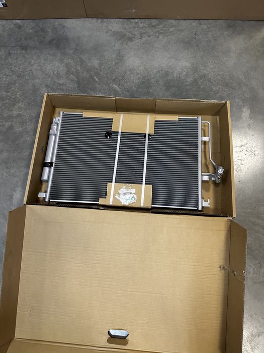 Радіатор радиатор кондиціонера Sprinter спрінтер W906 W907 крафтер