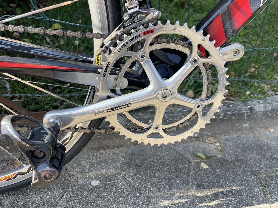 Bicicleta de estrada em carbono Dynatek