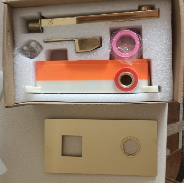 Mexen Cube bateria umywalkowa podtynkowa złota NOWA