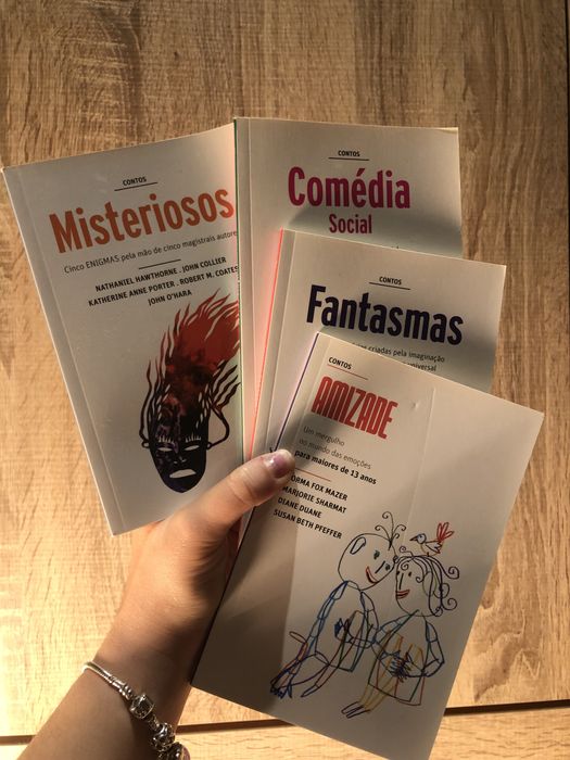 Livros pequenos (contos)