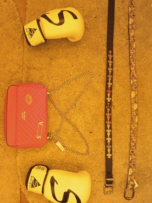 Продам одяг  / великий вибір одягу / по низьким цінам