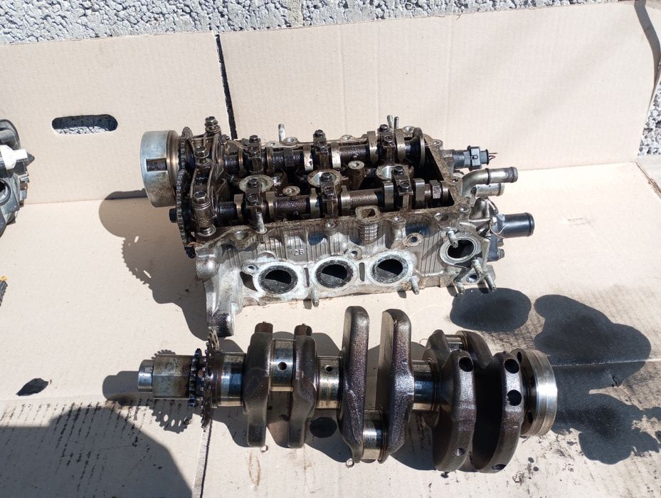 Гбц головка 1.0 Toyota Yaris Тойота Яріс