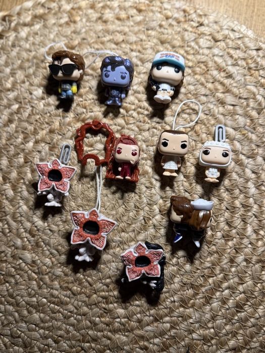 Stranger things Дивні дива kinder joy Обмін