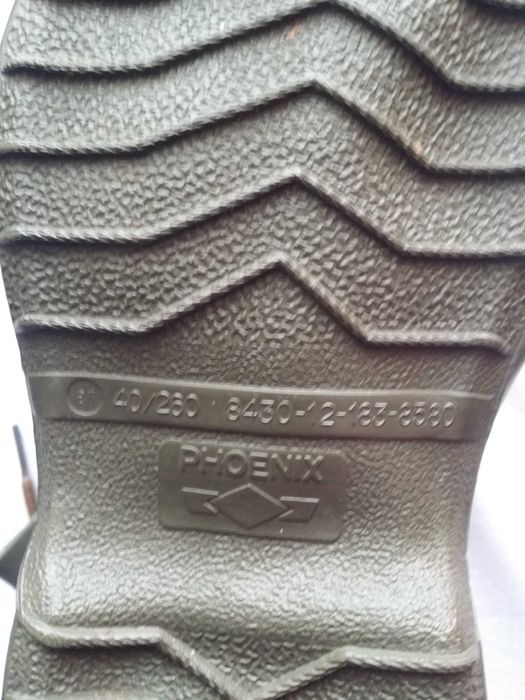 Бахіли на взуття резинові універсальні  нові 40 розмір.