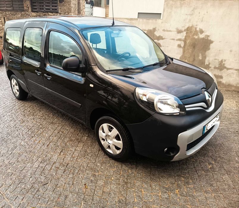 Renault Kangoo 1.5 dCi 110cv Maxi 5 lugares