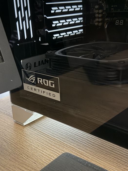 Komputer gamingowy Aorus RTX 3090 Extreme 24GB Ryzen 7 5800X 32GB RAM 3TB sdd Custom Water Cooling